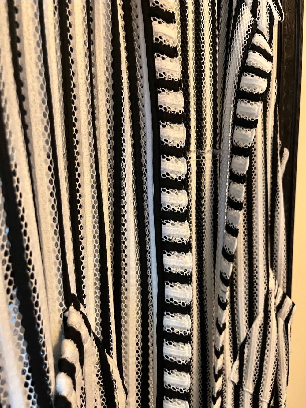 Striped Open Long  Cardigan Vest in Black and White - Picture 7 of 10